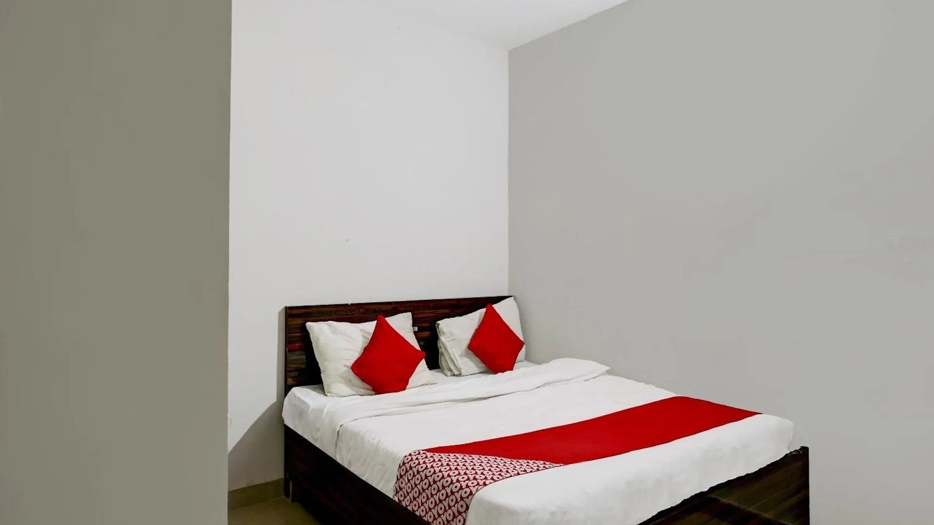 Hotel O Relax Inn Delhi